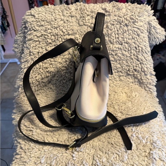 NEW Steven Madden Stylish Black and Cream Backpack - Picture 6 of 10